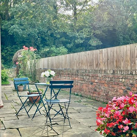 Gillygate Nest With Free Allocated Parking York Extérieur photo
