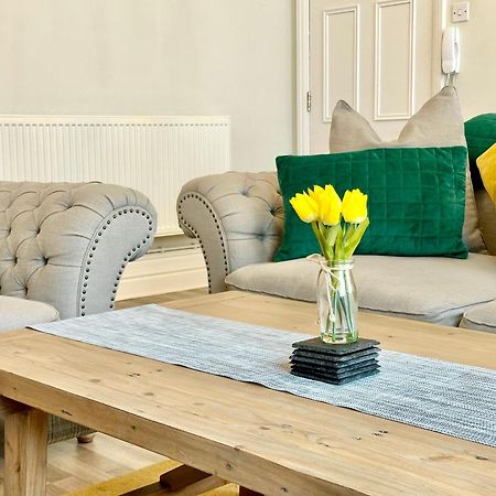 Gillygate Nest With Free Allocated Parking York Extérieur photo