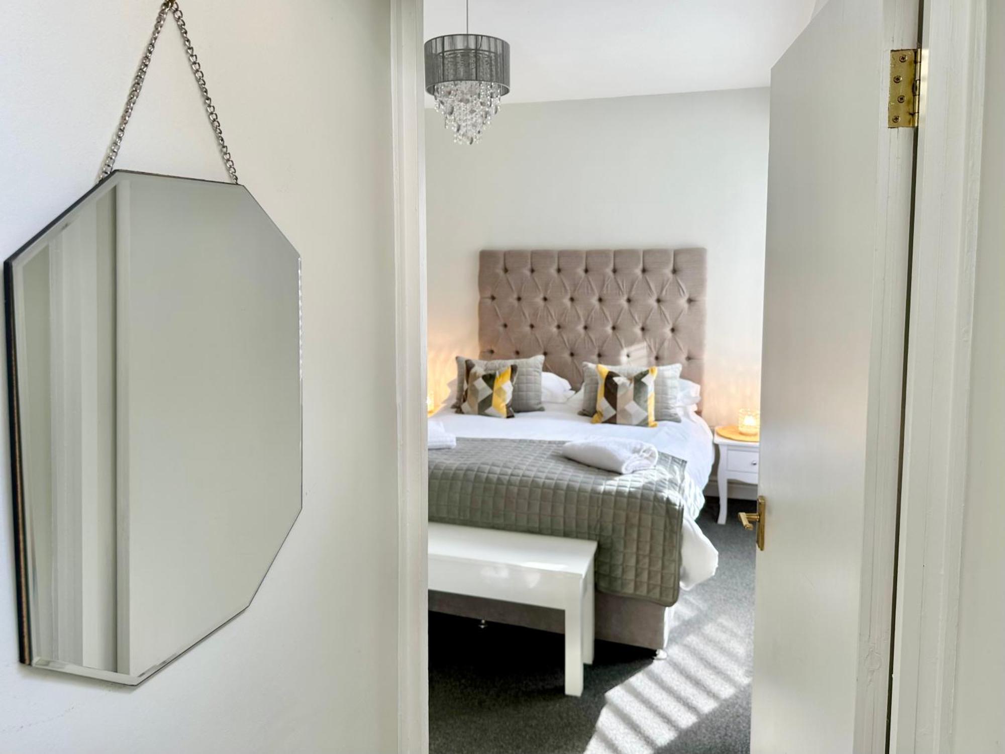 Gillygate Nest With Free Allocated Parking York Extérieur photo