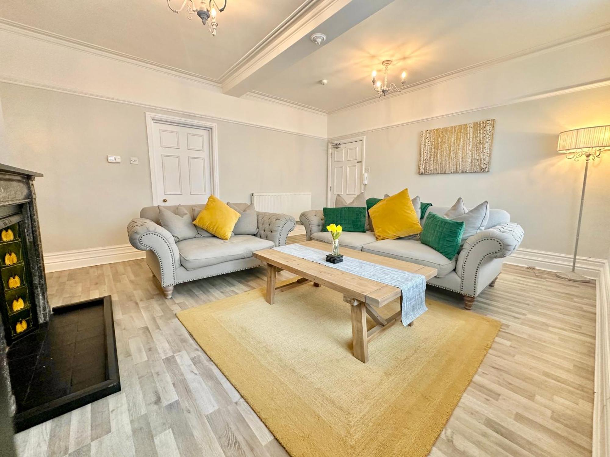 Gillygate Nest With Free Allocated Parking York Extérieur photo