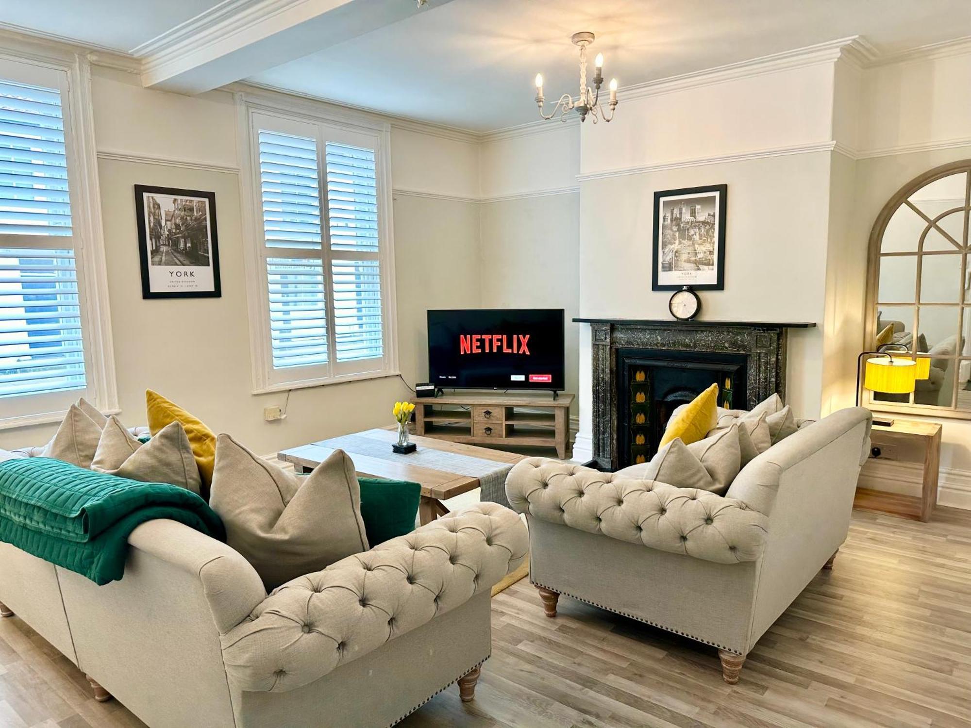 Gillygate Nest With Free Allocated Parking York Extérieur photo